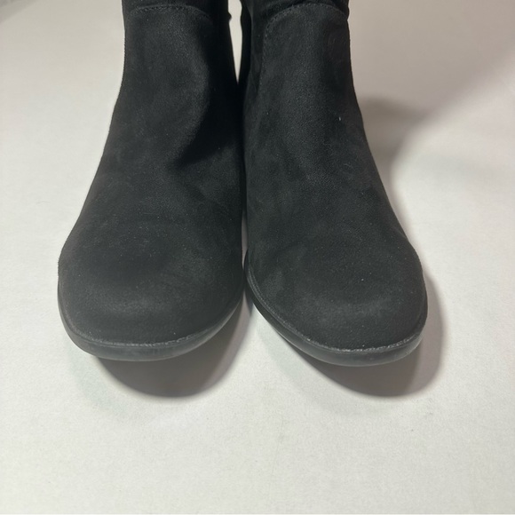 A New Day 11 Black Knee High Boots w Tie in back - Picture 7 of 13